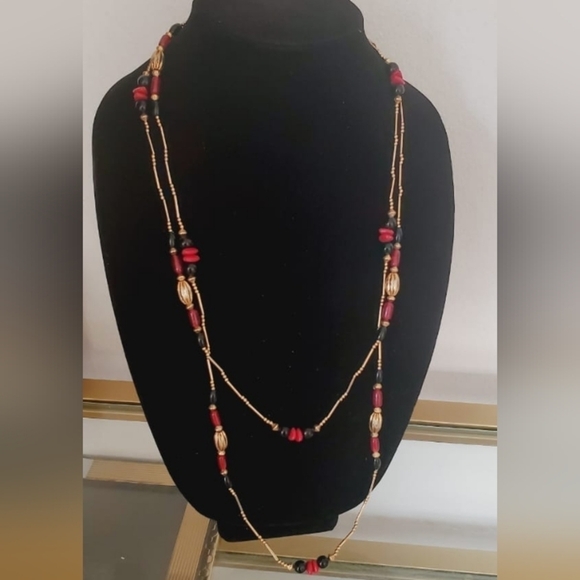 Multicolored 3 Strand Necklace.🌴 - Picture 4 of 6